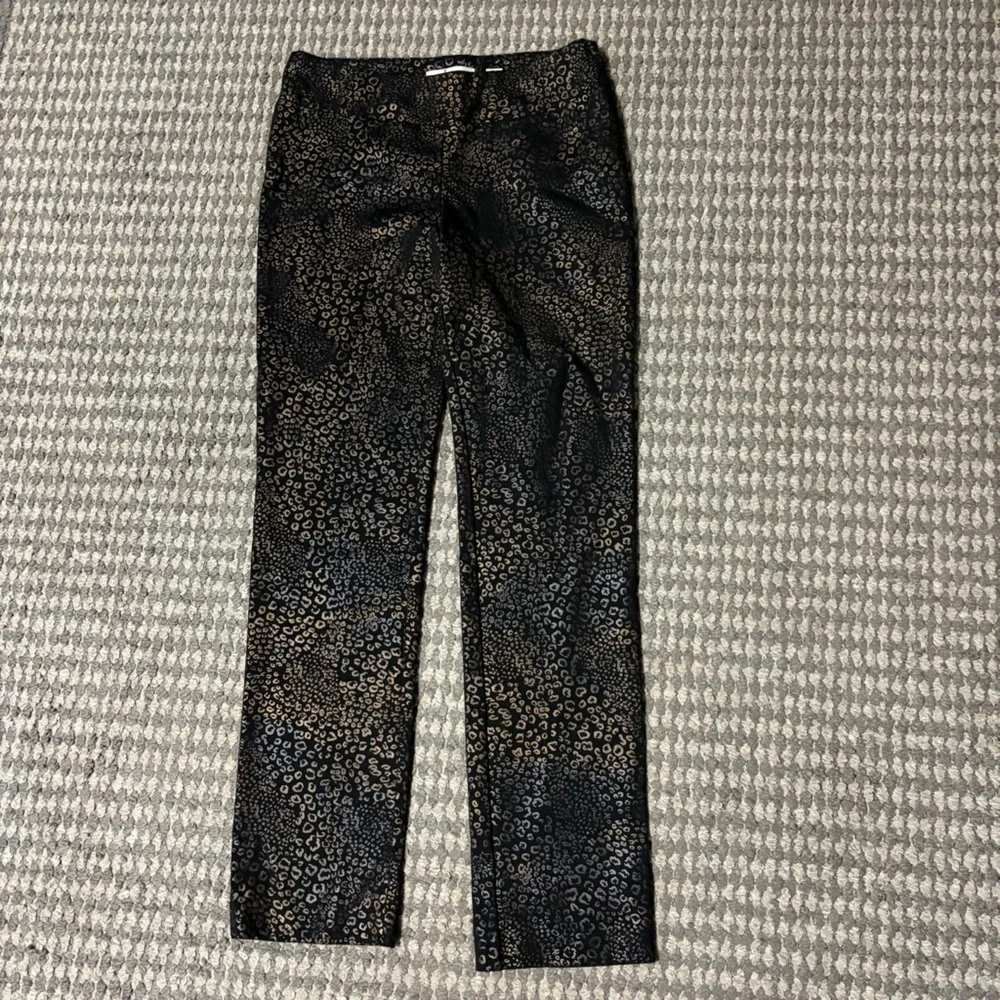 Lena Gabriele Black Leggings Leopard Print 6